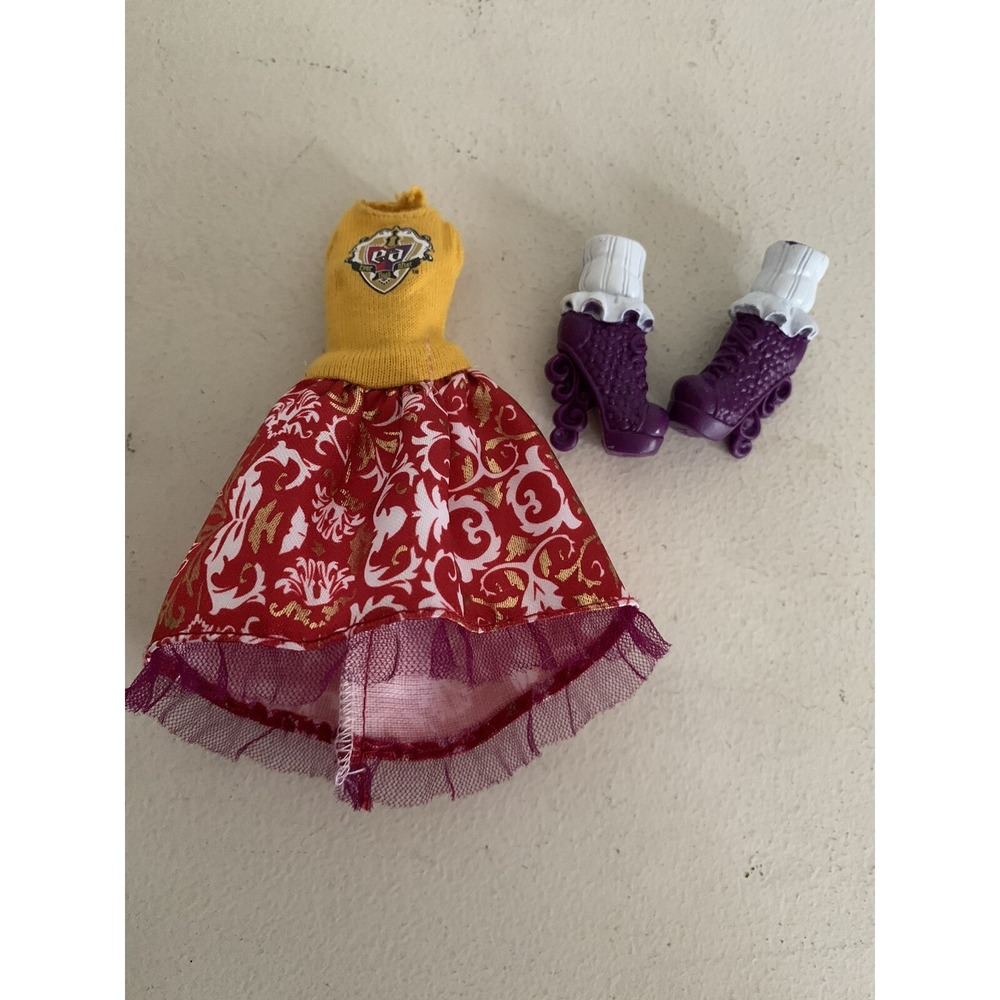 Ever After High Doll Apple White School Spirit Purple White Shoes And Dress